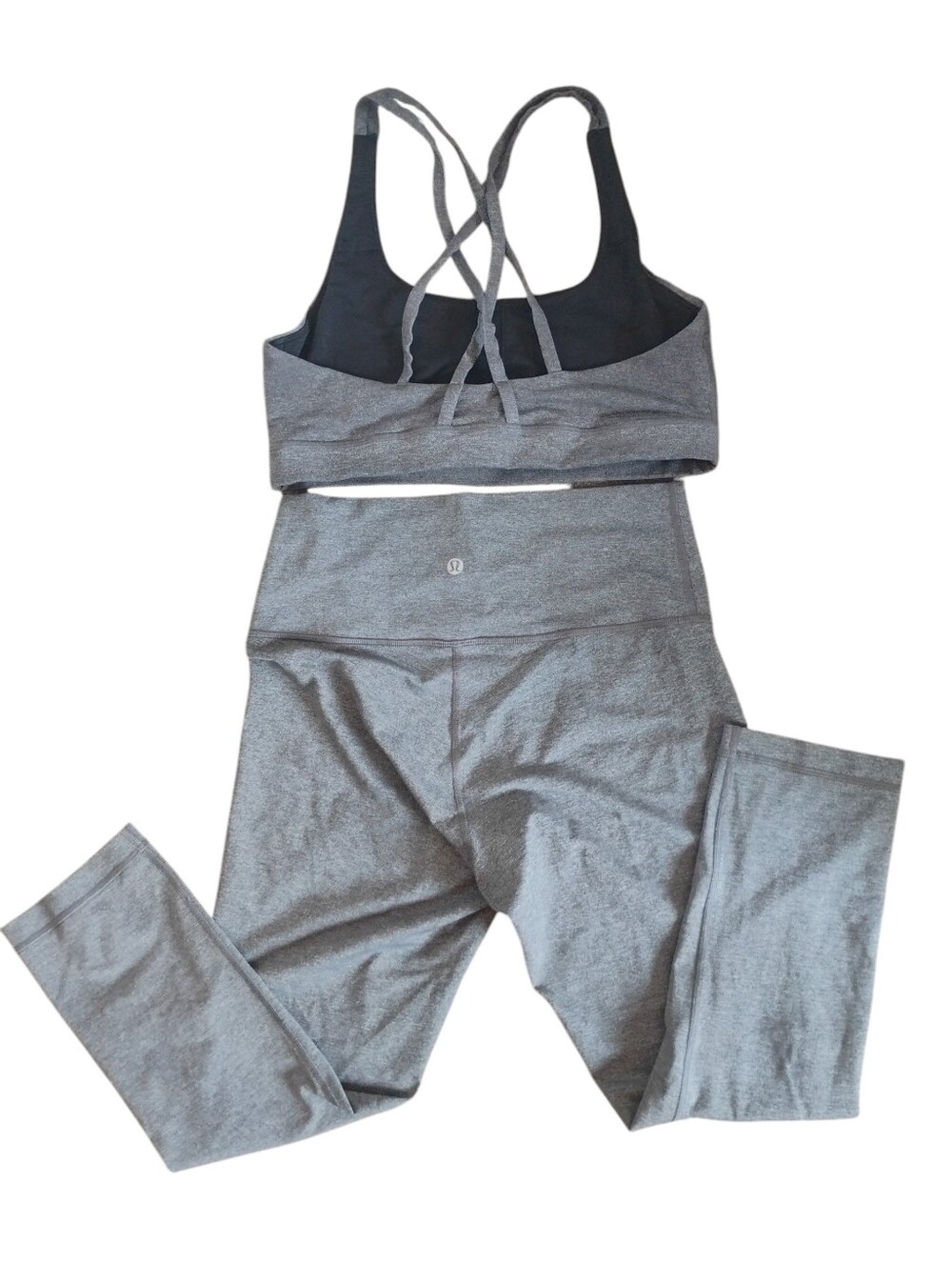 Lululemon Energy Bra In Heathered Slate Gray Size 8 + Matching Capris Size 8 - Picture 4 of 9